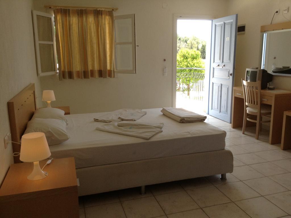 Marialena Village Platanias  Rum bild