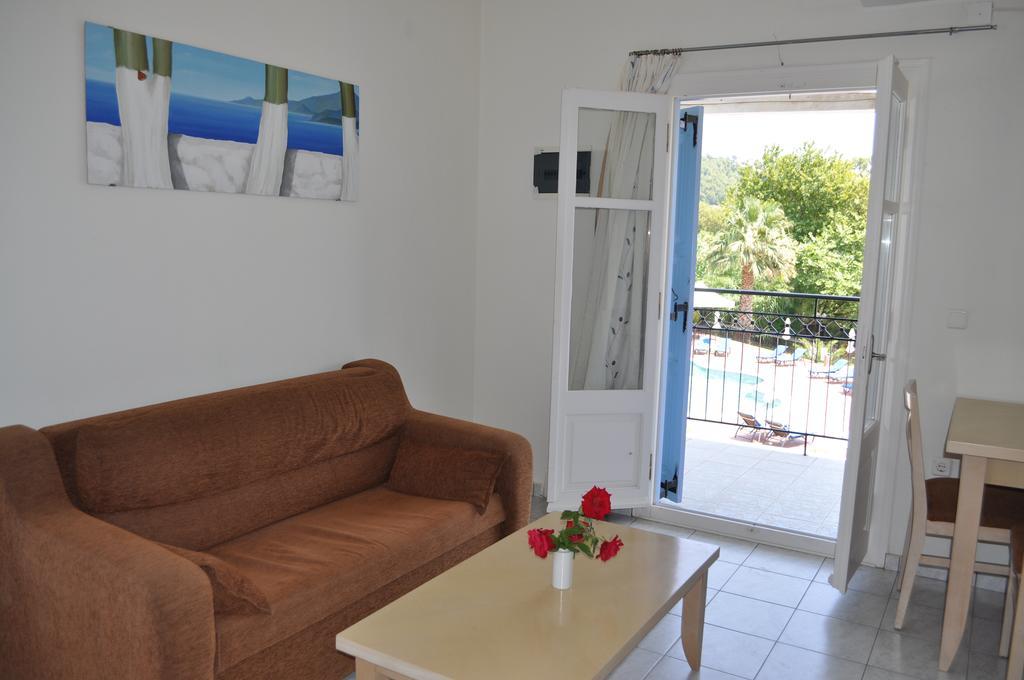 Marialena Village Platanias  Exteriör bild