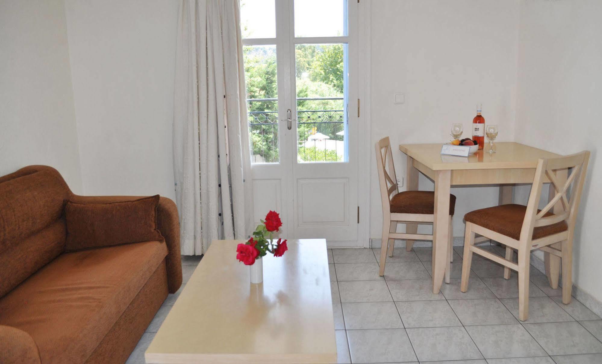 Marialena Village Platanias  Exteriör bild